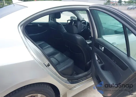 2013 Hyundai Genesis 3.8 z USA, uszkodzony, nr VIN KMHGC4DD0DU223899